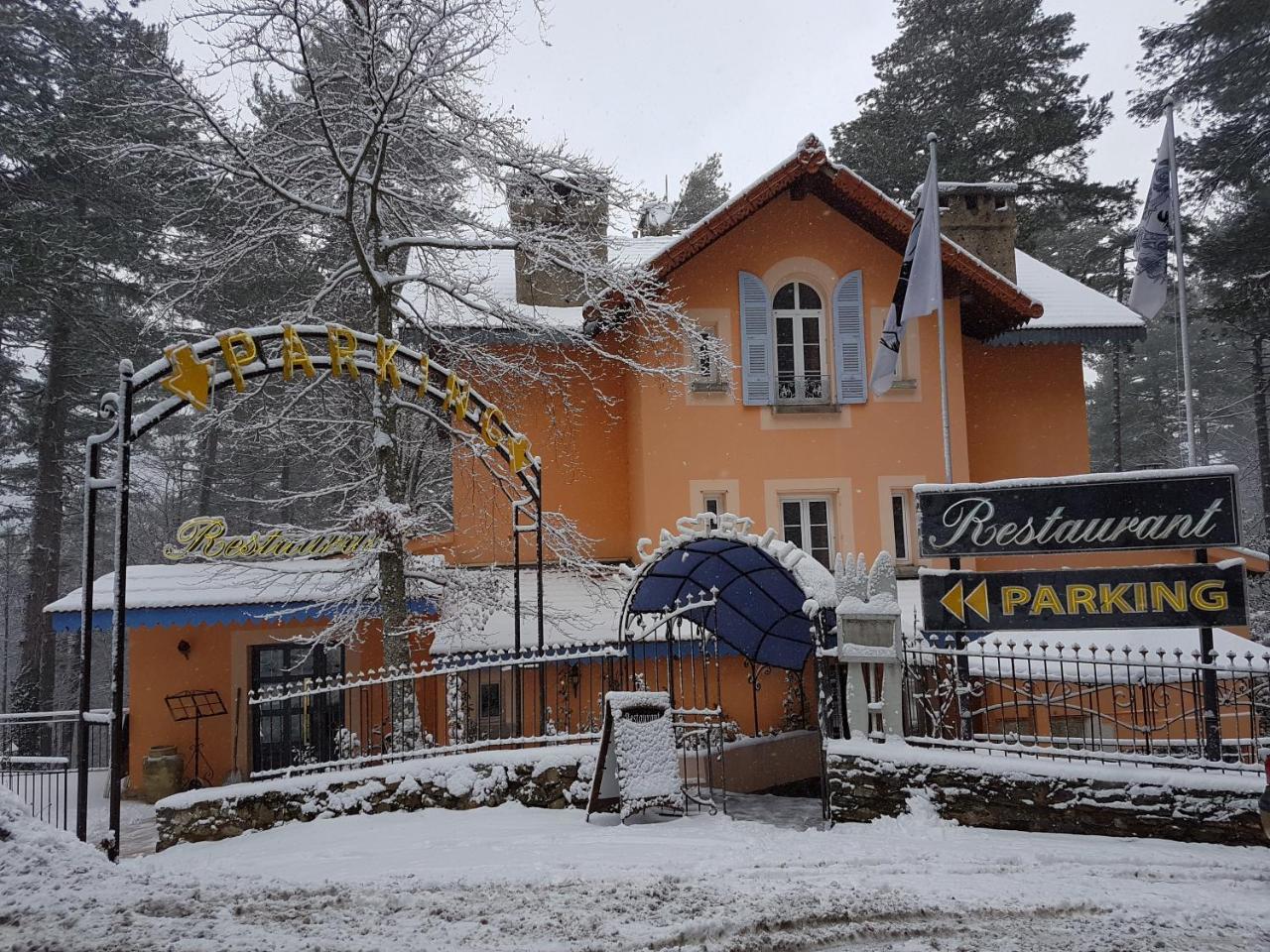 Hotel Restaurant U Castellu Вицавона Екстериор снимка